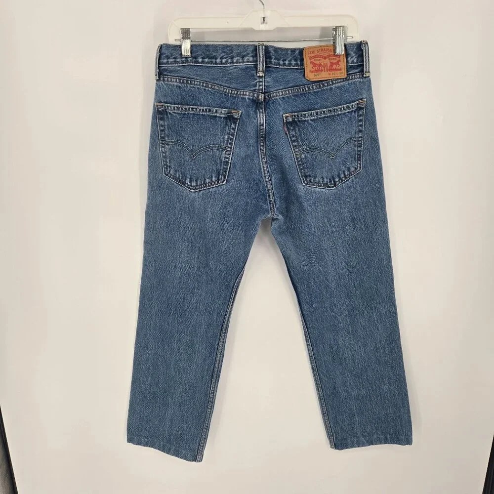 Levis 505 mens size 32x30 on tag hemmed to 27 medium wash blue denim jeans